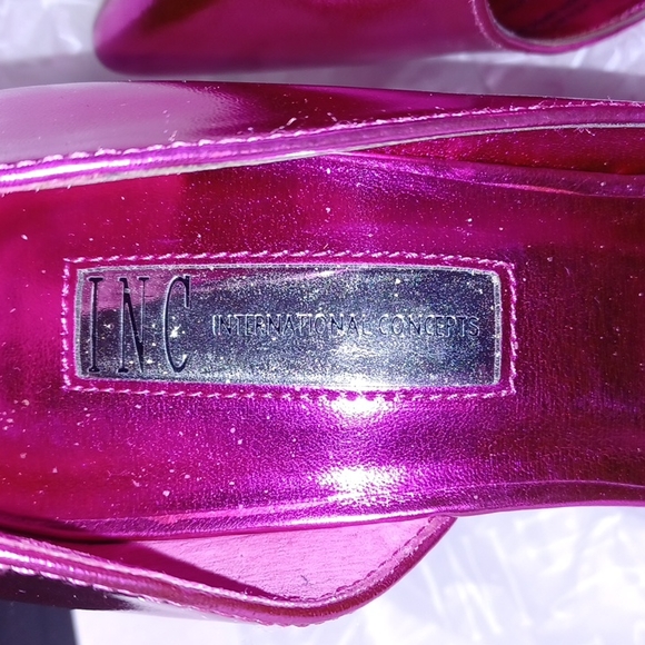 Fuchsia high heels - Picture 4 of 10